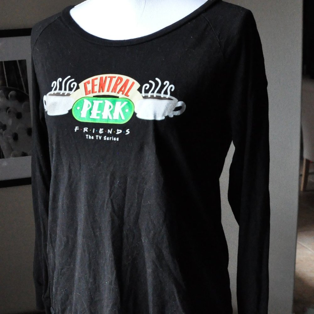 Hot Topic Central Perk Friends Long Sleeve Shirt